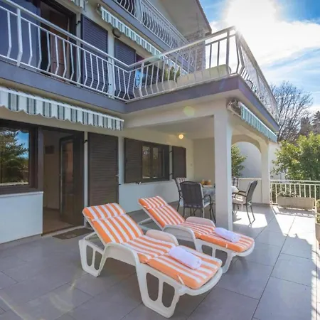 With Balcony And 1 Apartment